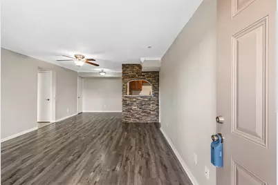 1860 White Oak Drive #355, Houston, TX 77009 - Photo 3