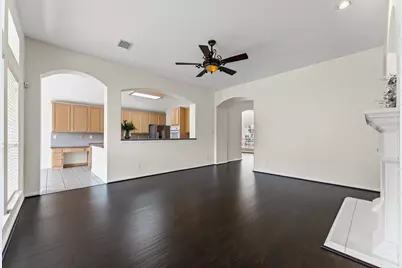 2611 Plantation Hollow Court, Missouri City, TX 77459 - Photo 9