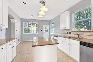 12006 Audrey Ct, Pinehurst, TX 77362 - Photo 13