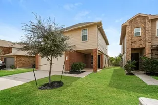 11946 Munich Dr, Houston, TX 77044 - Photo 3