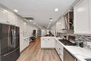 1561 Scharpe St, Houston, TX 77023 - Photo 7