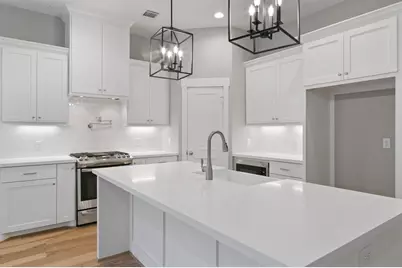 1121 E 27th Street, Houston, TX 77009 - Photo 5