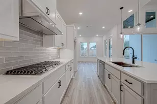26914 Arethusa Ct, The Woodlands, TX 77389 - Photo 9