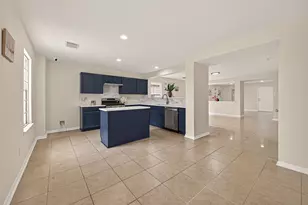 13011 Hill Canyon Ln, Houston, TX 77072 - Photo 11