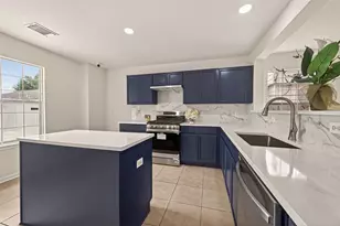 13011 Hill Canyon Ln, Houston, TX 77072 - Photo 15