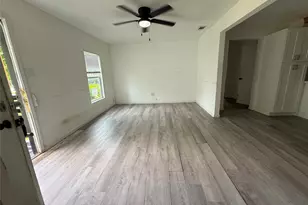 221 18th Ave N, Texas City, TX 77590 - Photo 3