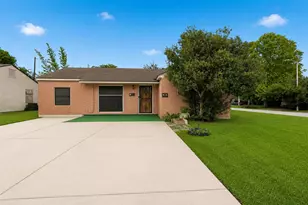 1419 Silverdale St, Houston, TX 77029 - Photo 1