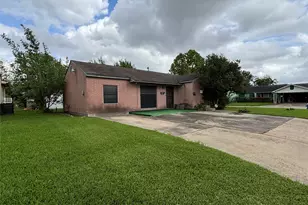 1419 Silverdale St, Houston, TX 77029 - Photo 1
