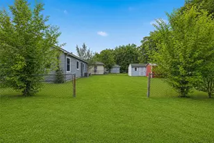 1419 Silverdale St, Houston, TX 77029 - Photo 5