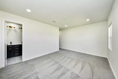 5442 Airport Boulevard, Houston, TX 77048 - Photo 15
