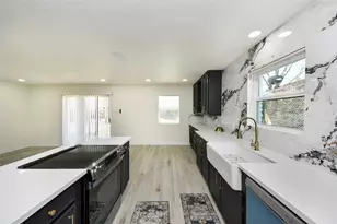 5442 Airport Blvd, Houston, TX 77048 - Photo 13