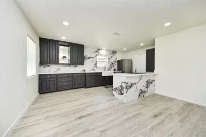 5442 Airport Boulevard, Houston, TX 77048 - Photo 7