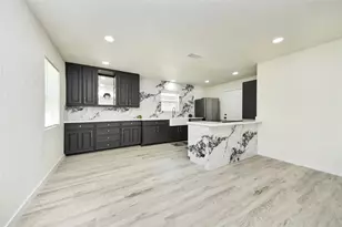 5442 Airport Blvd, Houston, TX 77048 - Photo 7