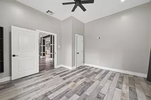 323 E Palm St, Fresno, TX 77545 - Photo 21