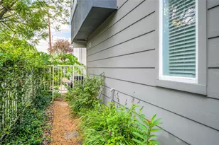 2303 Whitney St, Houston, TX 77006 - Photo 5