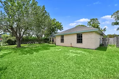 201 Red Oak Circle, Brazoria, TX 77422 - Photo 15