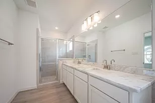 8919 Grovner Pl, Houston, TX 77055 - Photo 7