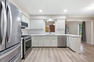 1821 Gettysburg Ln, Bryan, TX 77802 - Photo 7