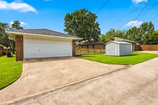 1821 Gettysburg Ln, Bryan, TX 77802 - Photo 21