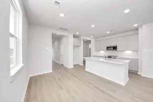 11668 Donside Ct, Conroe, TX 77306 - Photo 5