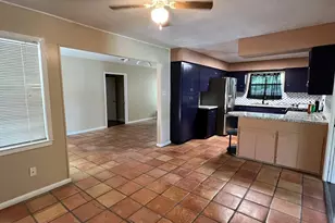 2704 Cedar Dr, Huntsville, TX 77320 - Photo 15