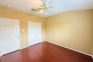 3707 Canterbury Park Dr, Pearland, TX 77584 - Photo 11
