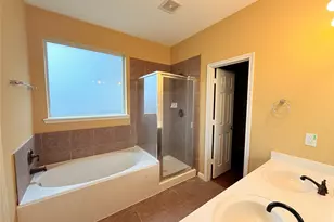 3707 Canterbury Park Dr, Pearland, TX 77584 - Photo 13