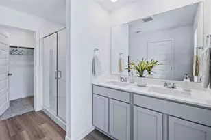 1055 Wheatley Oak Ln, Houston, TX 77091 - Photo 13