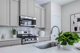 1055 Wheatley Oak Ln, Houston, TX 77091 - Photo 9