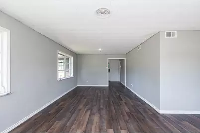 1230 W 4th Street, Freeport, TX 77541 - Photo 7