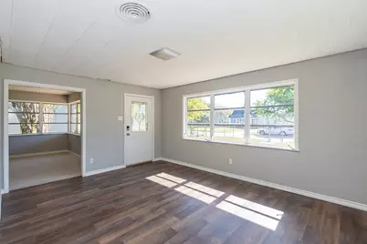 1230 W 4th Street, Freeport, TX 77541 - Photo 11