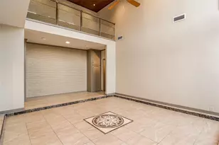8602 Oakford Dr, Houston, TX 77024 - Photo 19