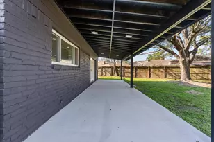 412 Cottonwood Dr, Friendswood, TX 77546 - Photo 39