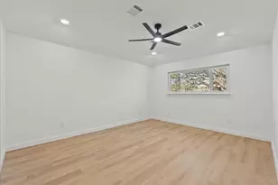 412 Cottonwood Dr, Friendswood, TX 77546 - Photo 33