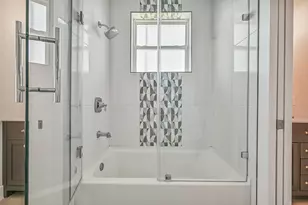 4003 11 Mile Rd, Galveston, TX 77554 - Photo 25