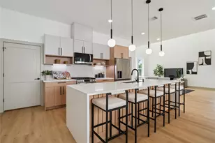 2943 Delafield St, Houston, TX 77023 - Photo 3