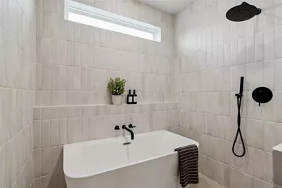 2943 Delafield Street, Houston, TX 77023 - Photo 31