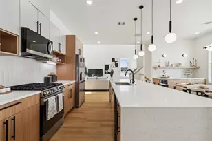 2943 Delafield St, Houston, TX 77023 - Photo 19