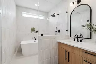 2943 Delafield St, Houston, TX 77023 - Photo 29