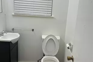 5522 Thrush Dr, Houston, TX 77033 - Photo 7