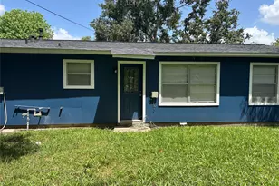 5522 Thrush Dr, Houston, TX 77033 - Photo 11
