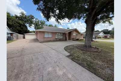 5566 Beechnut Street, Houston, TX 77096 - Photo 1