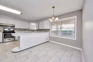 5631 San Felipe St, Houston, TX 77056 - Photo 9