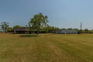 901 Casey St, Beaumont, TX 77713 - Photo 41