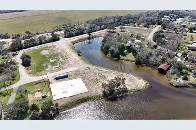 607 Glen Cove-Cr 730, Liverpool, TX 77577 - Photo 3