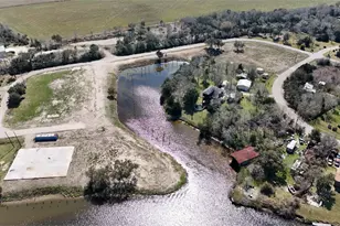 607 Glen Cove-Cr 730, Liverpool, TX 77577 - Photo 5