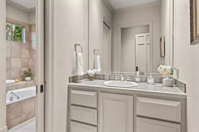 6 Mott Lane, Houston, TX 77024 - Photo 39
