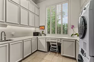 6 Mott Ln, Houston, TX 77024 - Photo 33