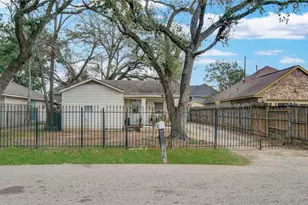 10038 Bamboo Rd, Houston, TX 77041 - Photo 5