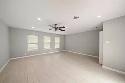 5755 Belvedere Street, Houston, TX 77021 - Photo 9